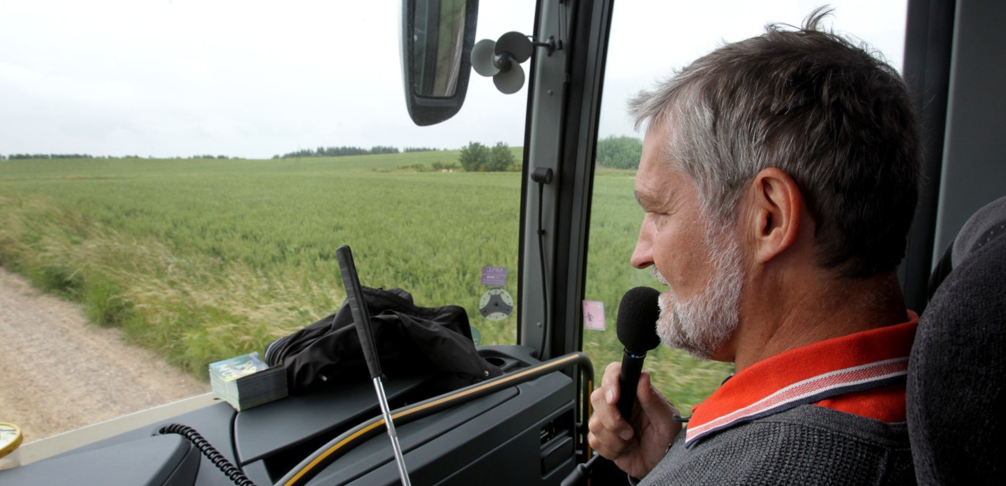 Lokal bustur på Fur med guide