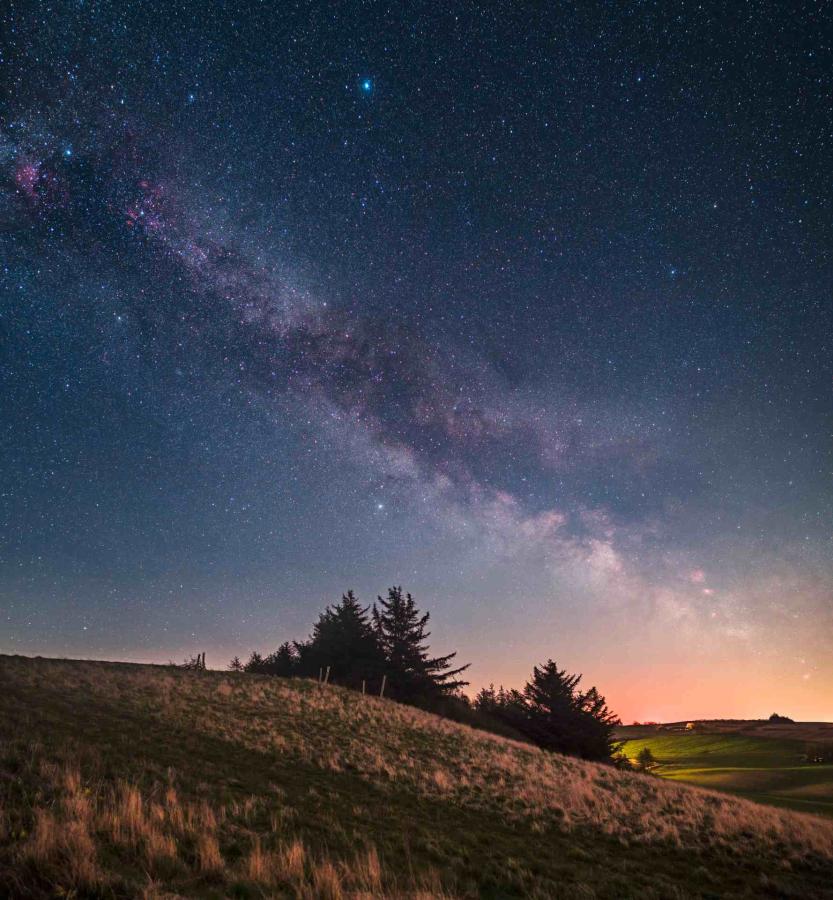 Hanklit, Mors, dark sky