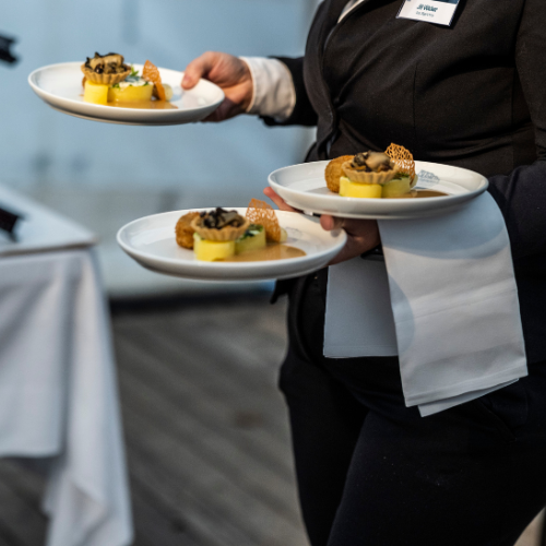 Tjenerbattel, Østers- & Muslingepremiere